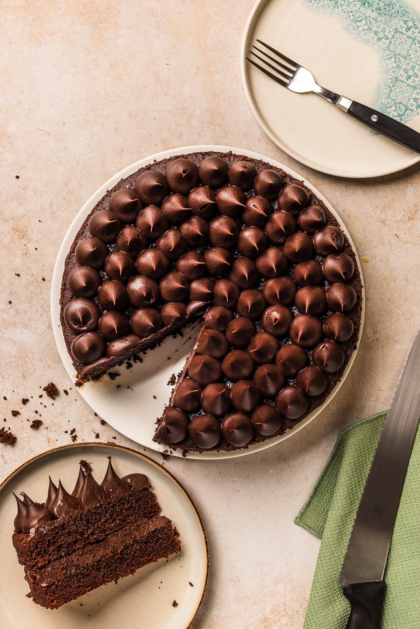 Triple Chocolate Cake / Cut