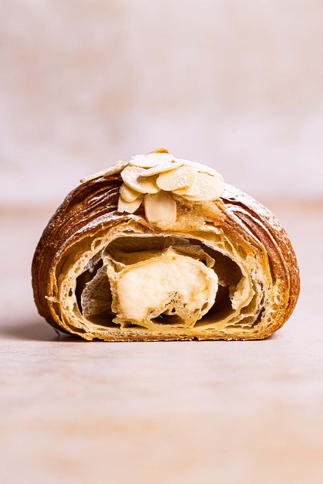Almond Croissant / Vegan