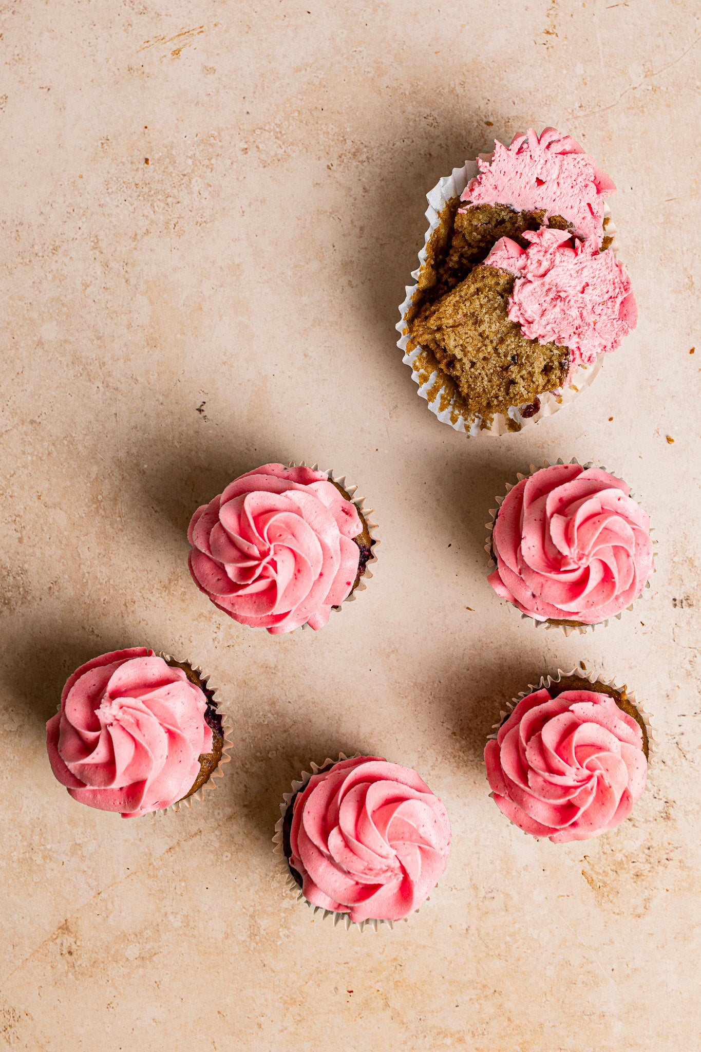 Raspberry & Coconut Cupcake / Vegan / Box of 6