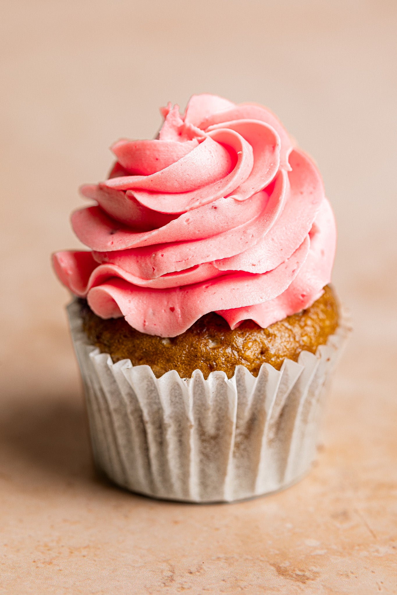 Raspberry & Coconut Cupcake / Vegan / Box of 6